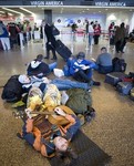Rare Seattle Snowstorm Strands Scores Of Travelers