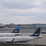 300px-JetBlueJets