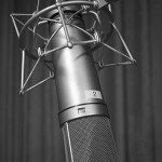300px-Microphone_U87